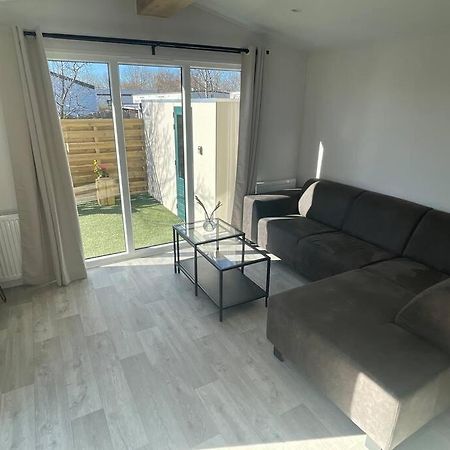 Cozy Chalet At The Beach In Petten, Netherlands Buitenkant foto